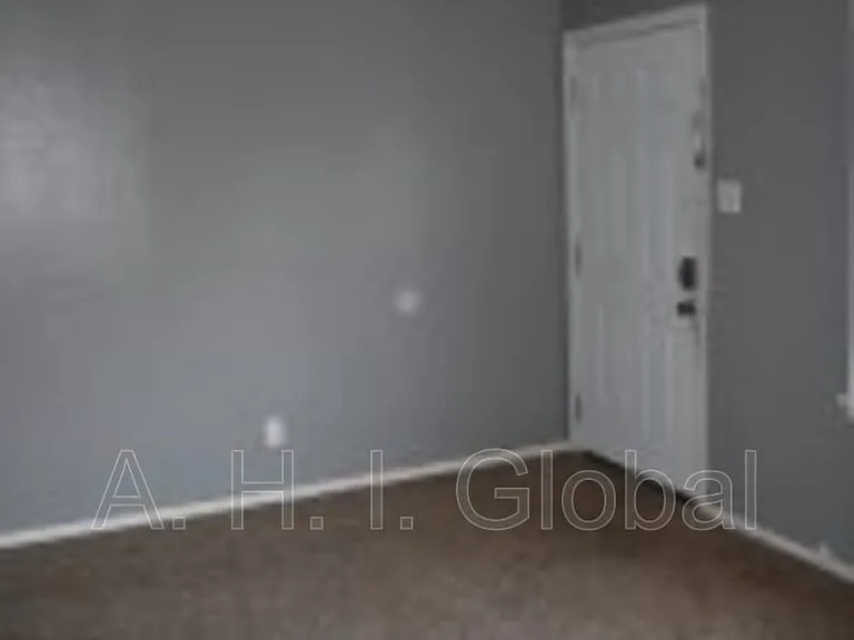 4615 S Lipscomb St — Photo 5