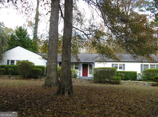 281 Lakeshore Dr, Milledgeville, GA 31061