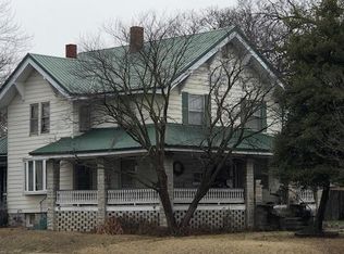 815 S Garrison Ave, Carthage, MO 64836