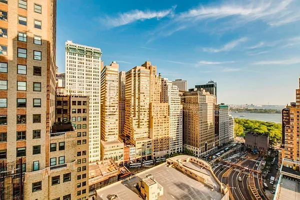 Rented by Bouklis Group | media 12