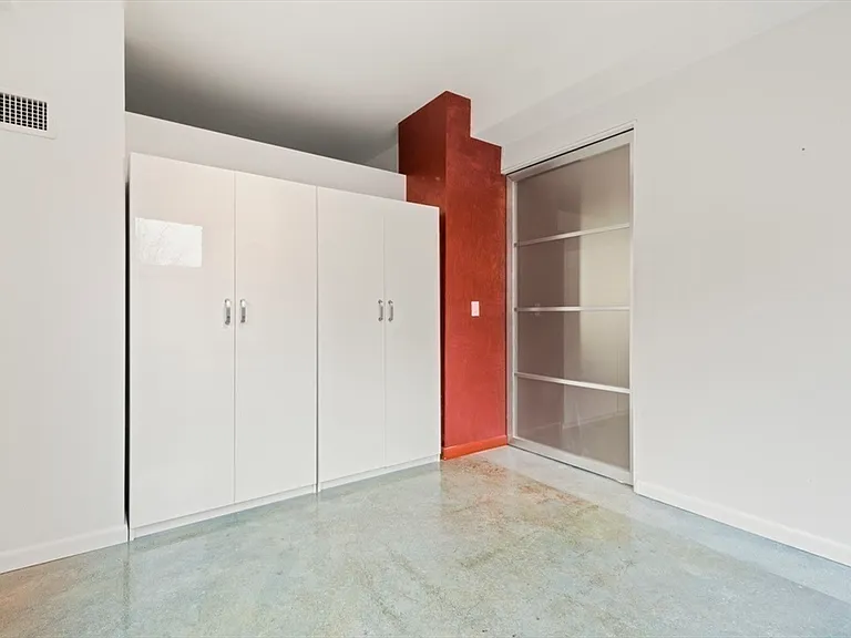 1166 Washington St #303 — Photo 24