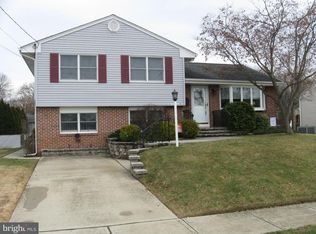 19 Bonnie Rae Dr, Hamilton, NJ 08620