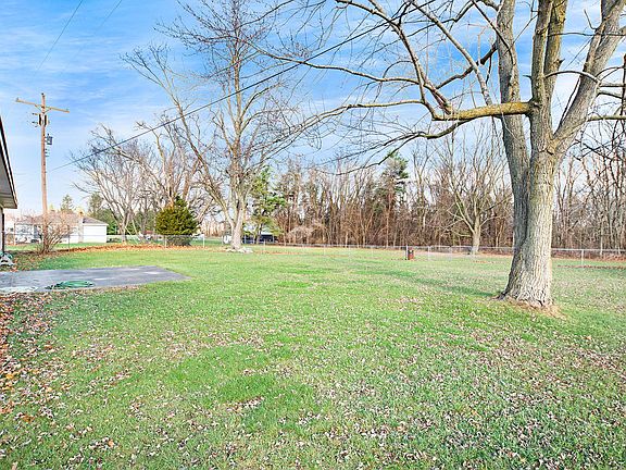5th image of 9170 Cottonwood Dr