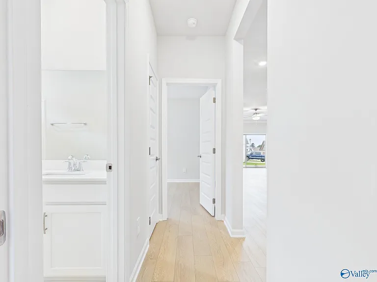 17993 Longleaf Dr — Photo 28