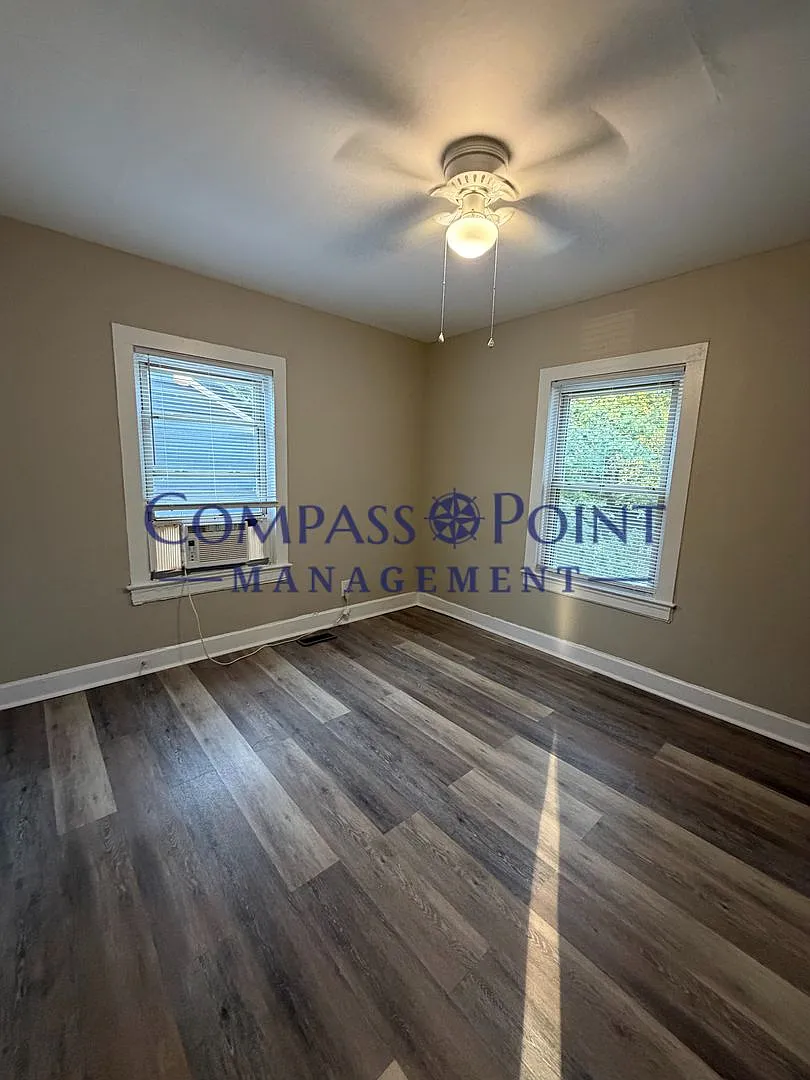 727-745 Shropshire Avenue — Photo 4