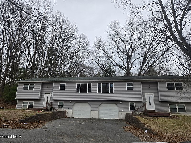 3rd image of 627 Englemore Road