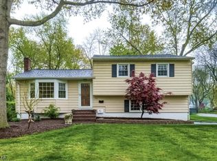 304 Charnwood Rd, New Providence, NJ 07974