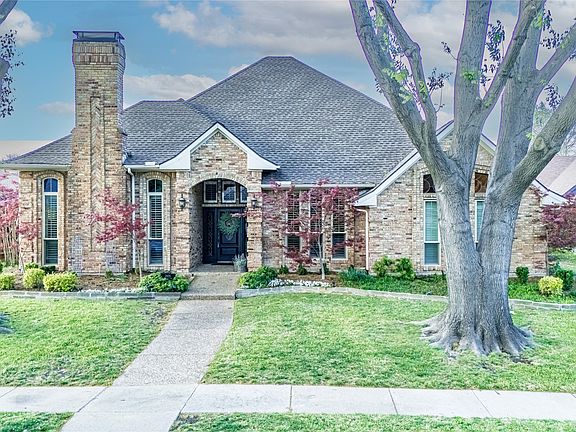 2nd image of 2605 Rothland Ln