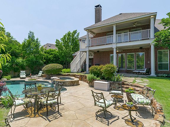 32_Patio.jpg