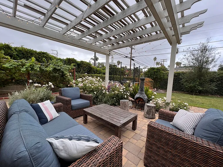 4405 Santa Monica Ave — Photo 12