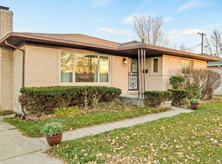 24964 Beierman Ave, Warren, MI 48091