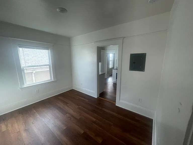 3403 San Leandro St — Photo 6