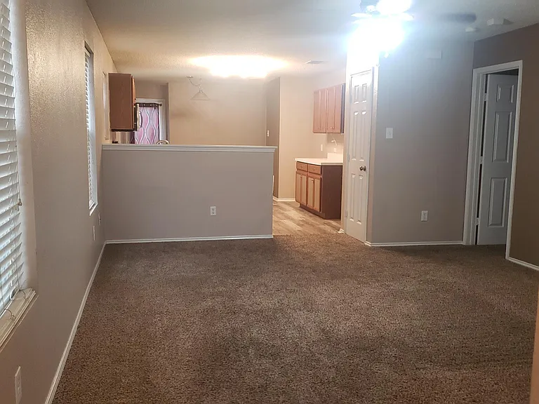 5005 Waterford Dr — Photo 5