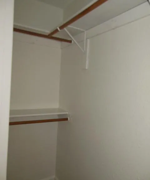 605 NE English Manor Dr #A — Photo 9
