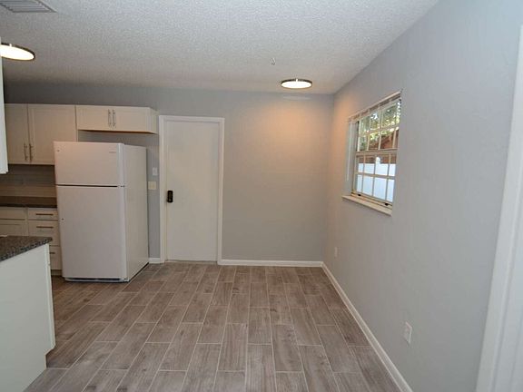 5th image of 107 Brunswick Ln #A