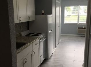 One Bedroom Waterfront Apartments, Cape Coral, FL 33904