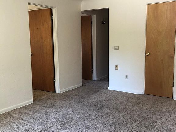 5th image of 2495 S Gaylord St APT 4