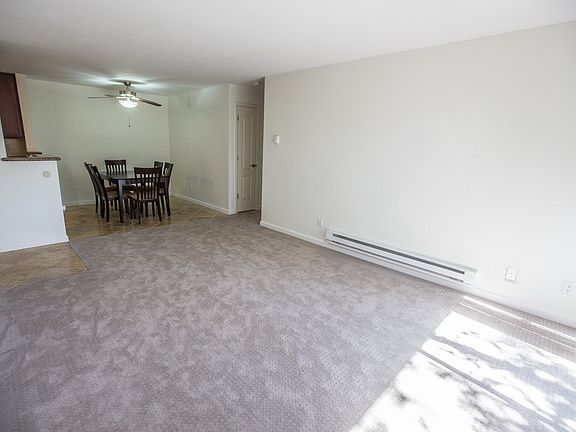3rd image of 706 Teatree Ct
