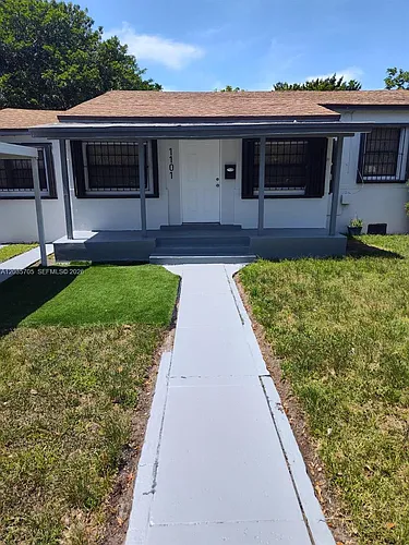 1101 NW 55th Ter Photo 1