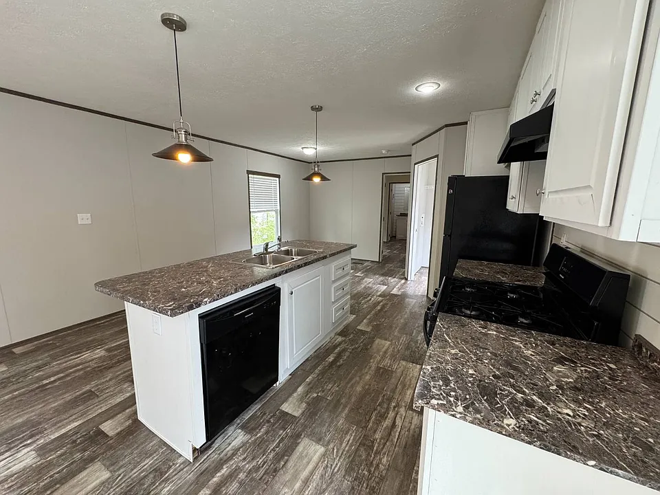242 Wallingford Dr