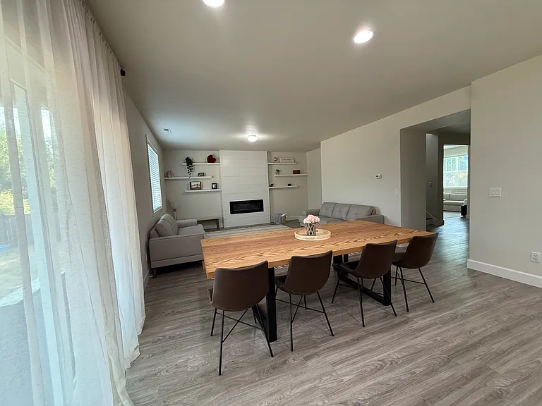 1740 Chinook Ave — Photo 7
