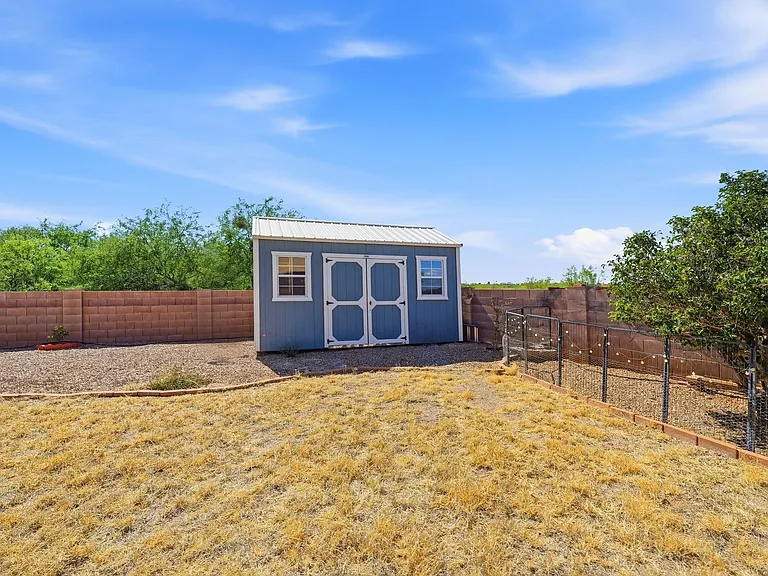 4212 S Hackberry Dr — Photo 32