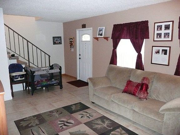 2nd image of 46 Pleasant Hill Ln