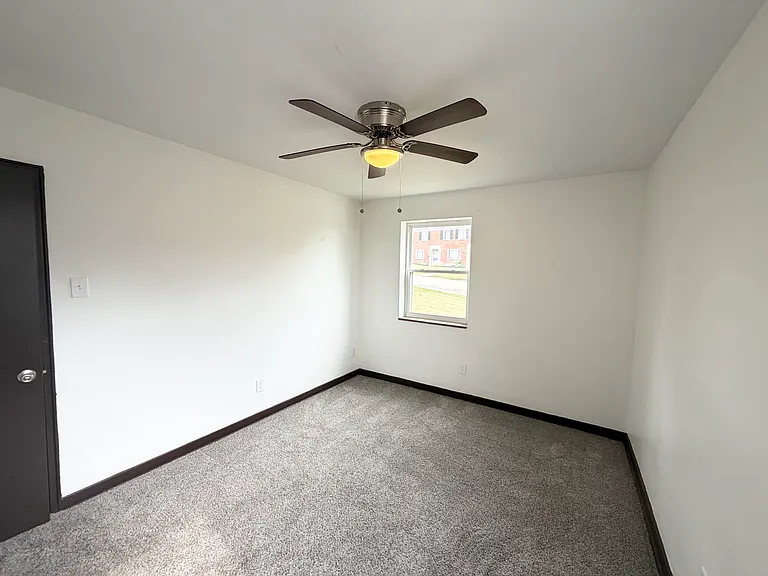 1680 Skyline Dr #8 — Photo 11