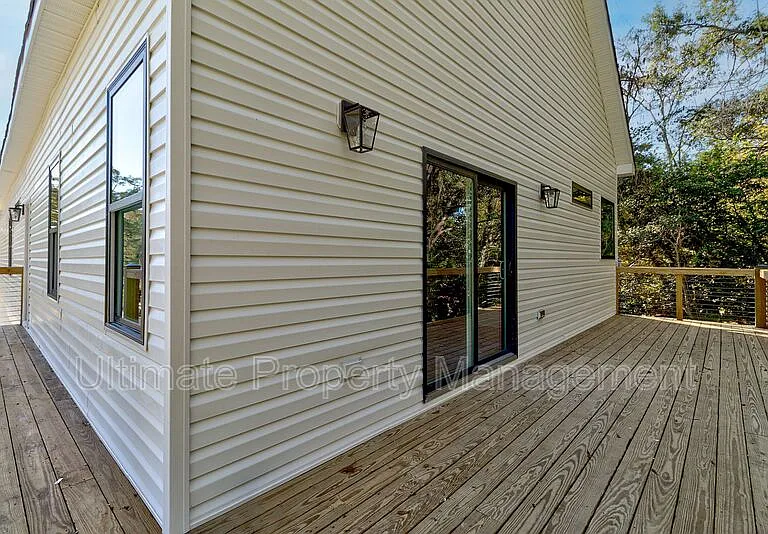 213 Myrtle Ave — Photo 25