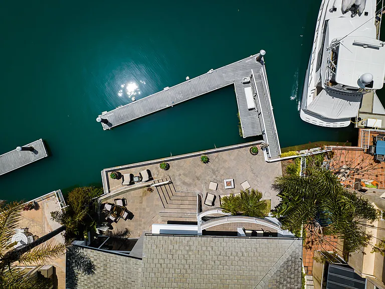 715 Bayside Dr — Photo 49