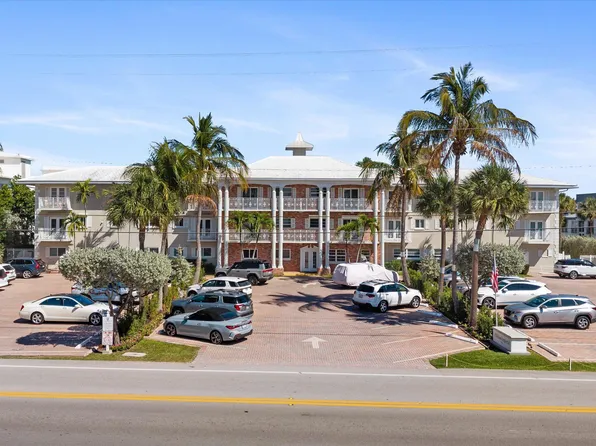 1199 Hillsboro Mile, Pompano Beach, FL 33062