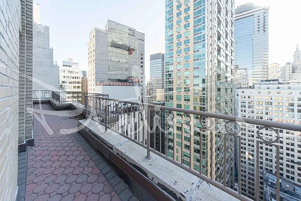 Rented by Platinum Properties | media 16