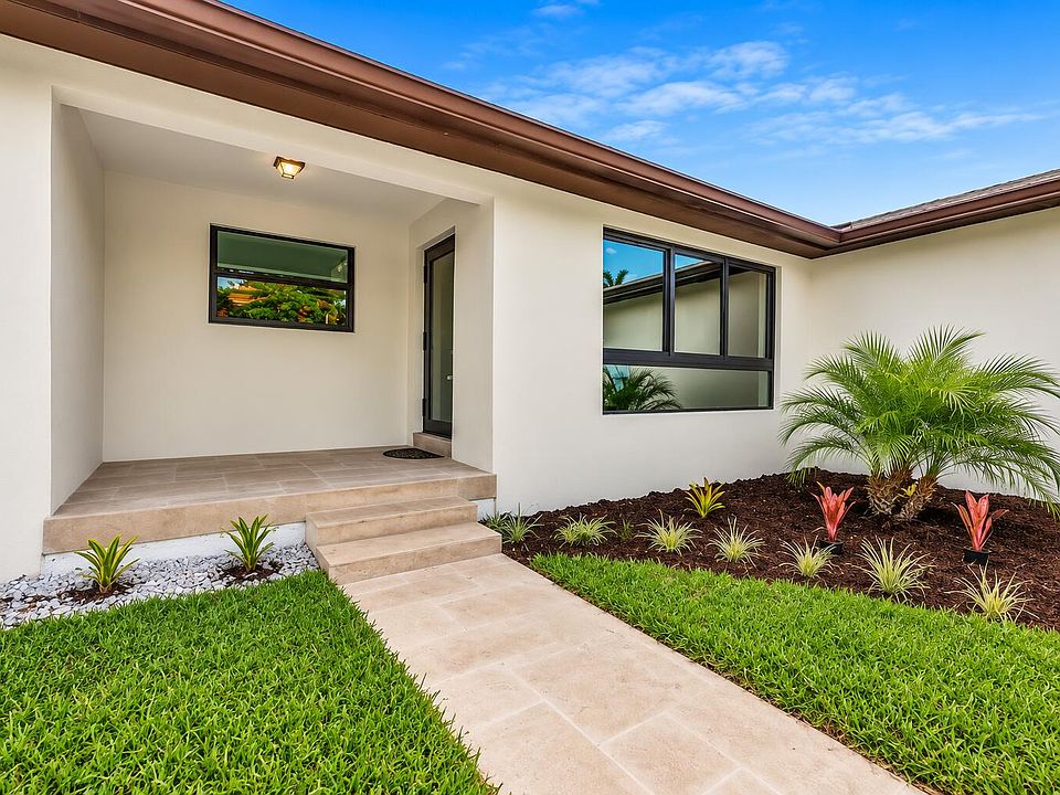 1st image of 127 Calle Largo Drive