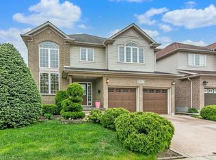 905 Manorbrook Ct, Kitchener, ON N2P2Y2