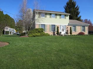 213 Tobacco Rd, Ephrata, PA 17522