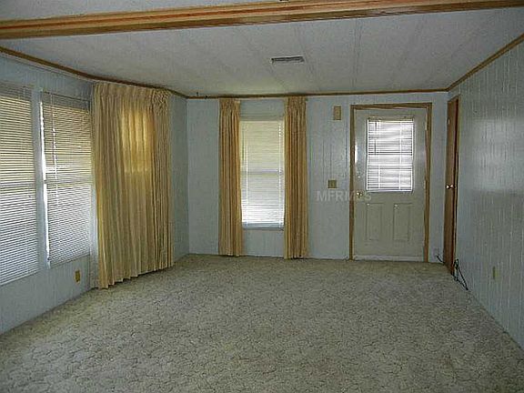 4th image of 1529 Lakeview Dr