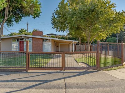 833 Fremont Blvd, West Sacramento, CA, 95605