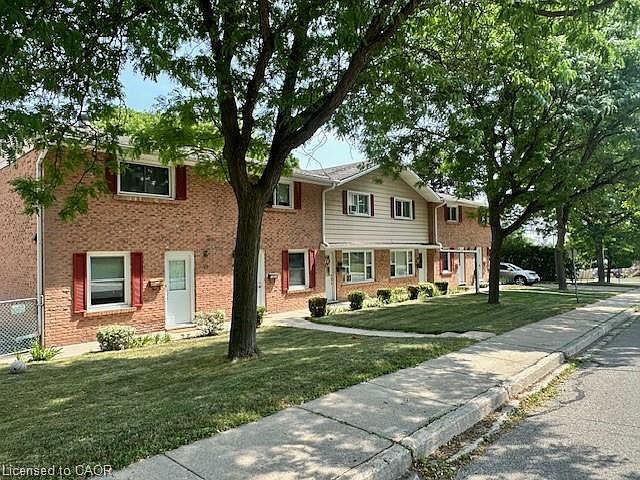 1st image of 90 Stanley St #80
