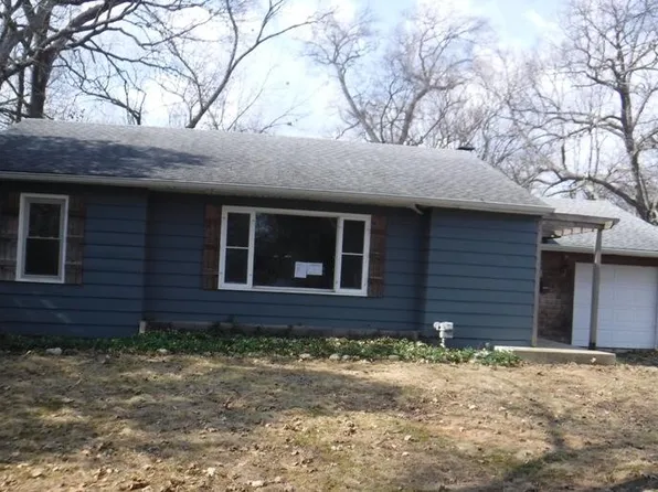 206 Clark St, Decatur, MI 49045