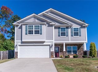 4411 Abbey Park Rd, Kernersville, NC 27284