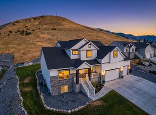 672 N 890 E, Hyde Park, UT 84318