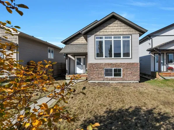 20 S Hammond Close, Sylvan Lake, AB T4S 0C7