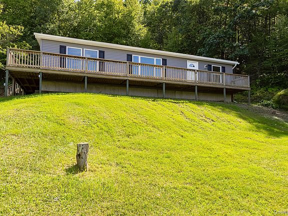 2nd image of 160 Academy Hill Road