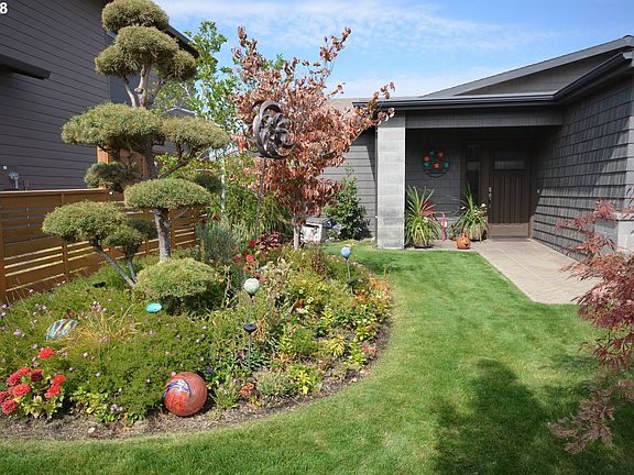 2nd image of 171 Blue Heron Ct
