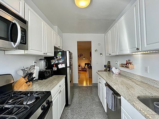 4th image of 86 Fort Washington Ave APT 5I