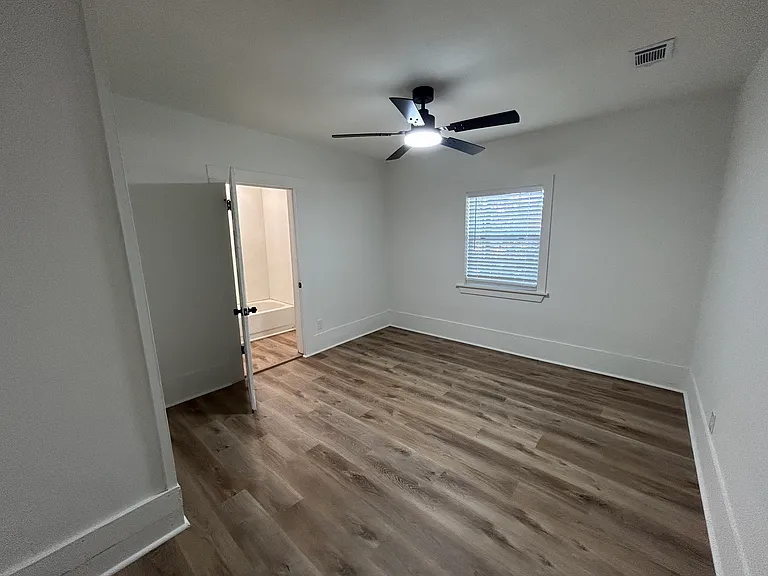 112 Moore Ave — Photo 30