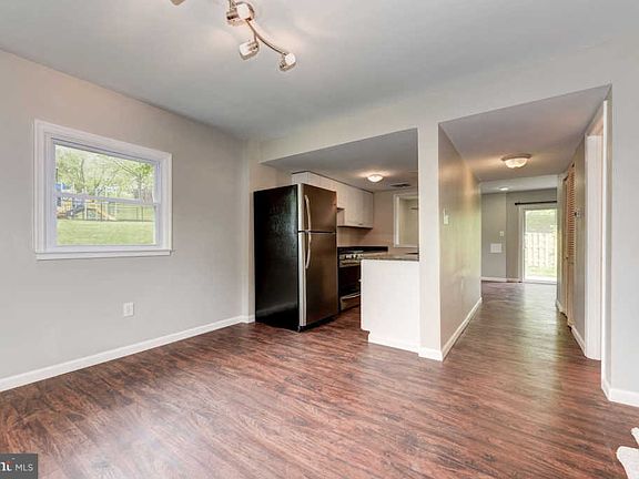 4th image of 3548 Buffalo Ct