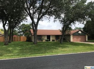 311 Ball Airport Rd, Victoria, TX 77904