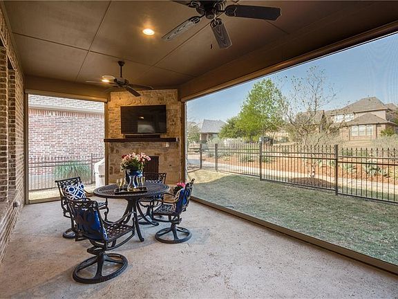 4th image of 5816 Heron Bay Ln