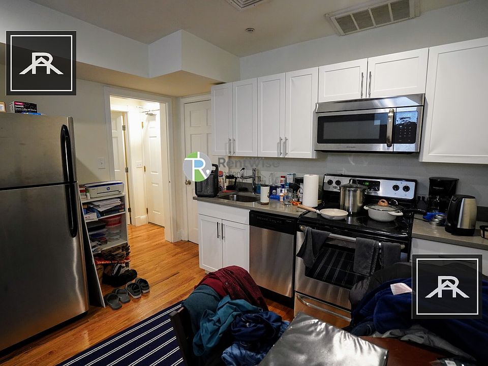 1st image of 12 Brainerd Rd #17